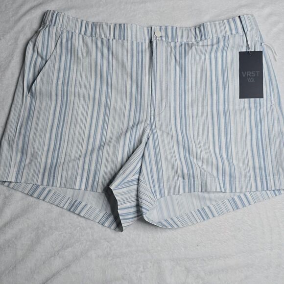 1241 NWT VRST Men's 5” Resort Shorts Muted Denim Calm Stripe - Picture 3 of 6